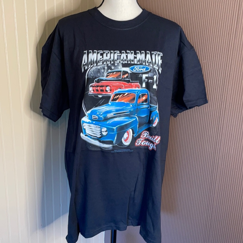 Gildan black T-shirt size large Ford trucks design